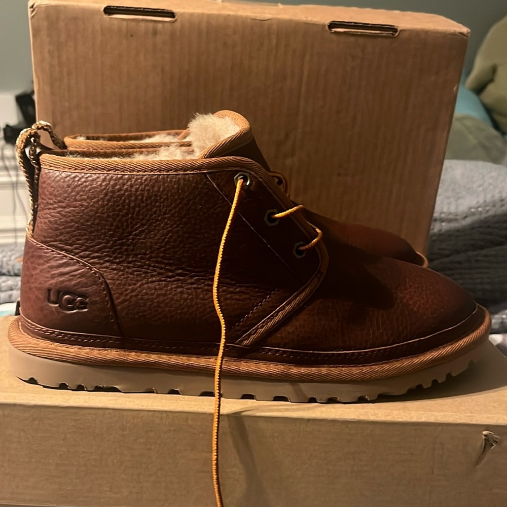 UGG neumels